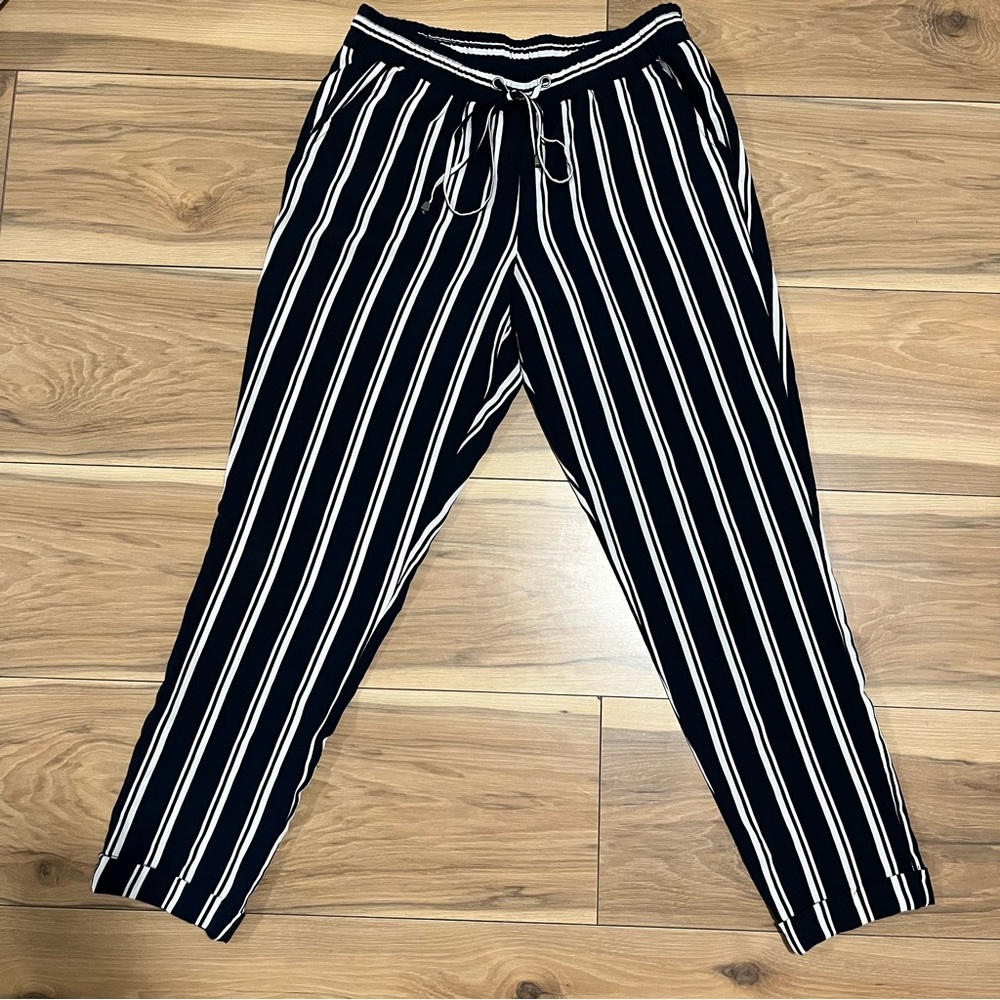 BE COOL Striped Navy Blue and White Pants